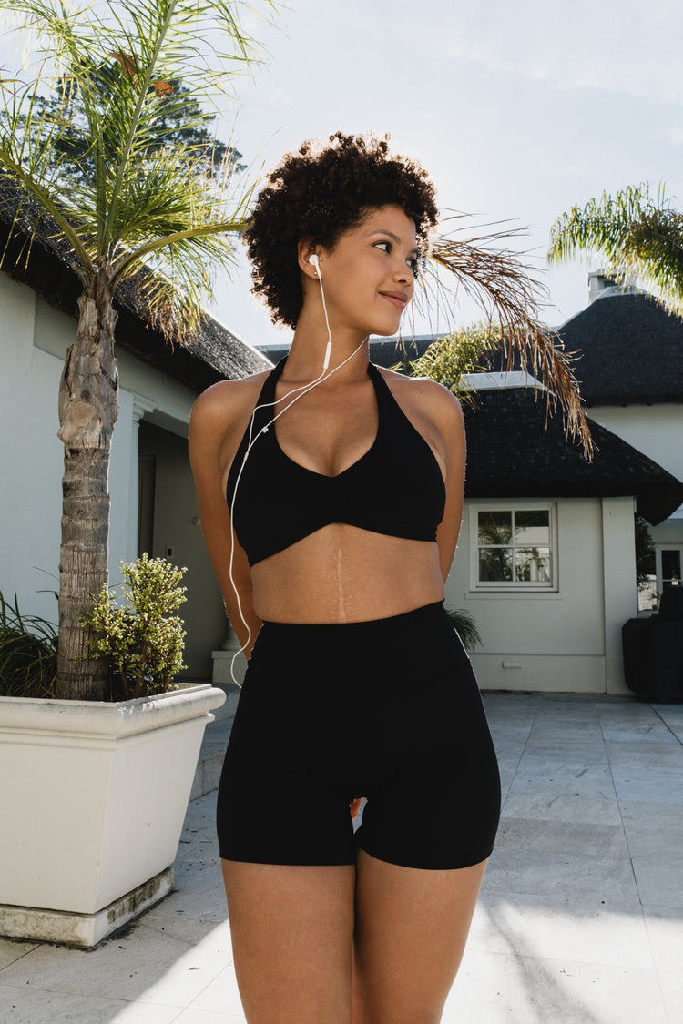 CloudForm Staple Halter Crop | Black