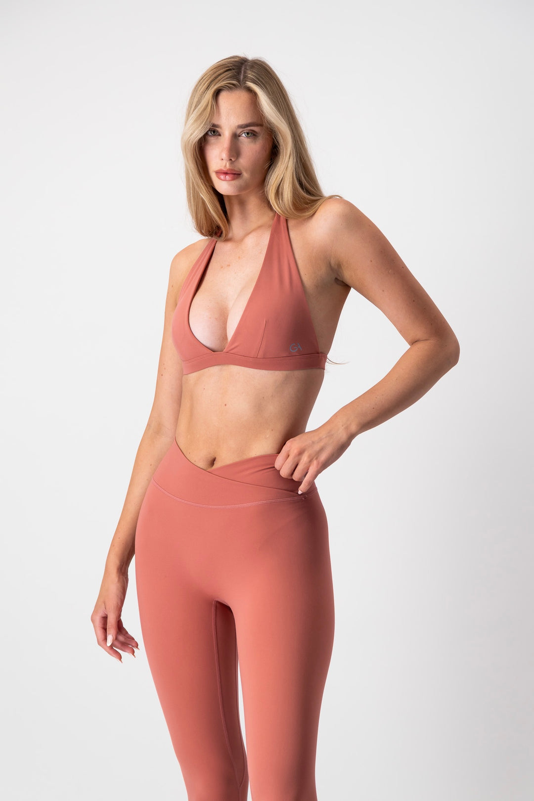 FORM CECE HALTER CROP - Rose
