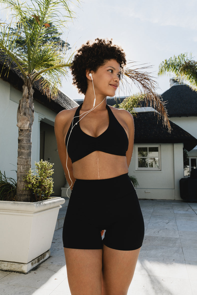 CloudForm Staple Halter Crop | Black