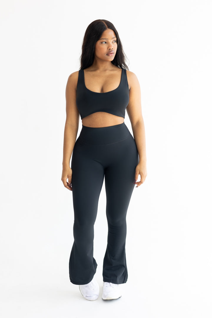 CORE MIA OPEN BACK CROP- Black